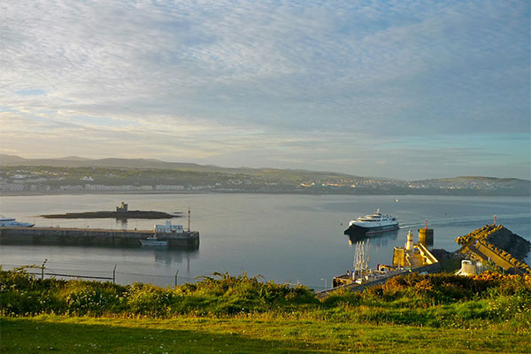 Douglas Ferry coming into port