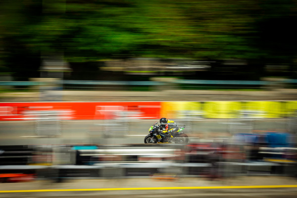 TT 2024 - Mike Browne - Supertwin - TT Grandstand - M7A9452
